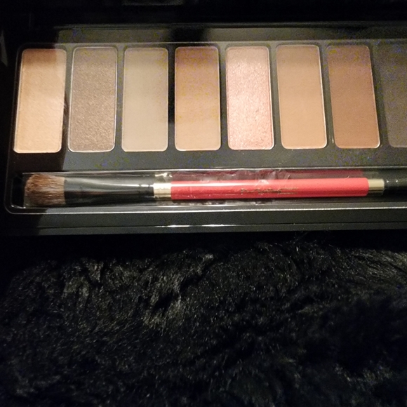 FIRM Mac Nutcracker Limited Edition Bundle - Picture 7 of 16